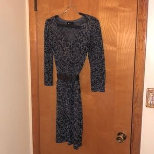 The perfect warm winter dress!  Looks great with or without belt. Like new
